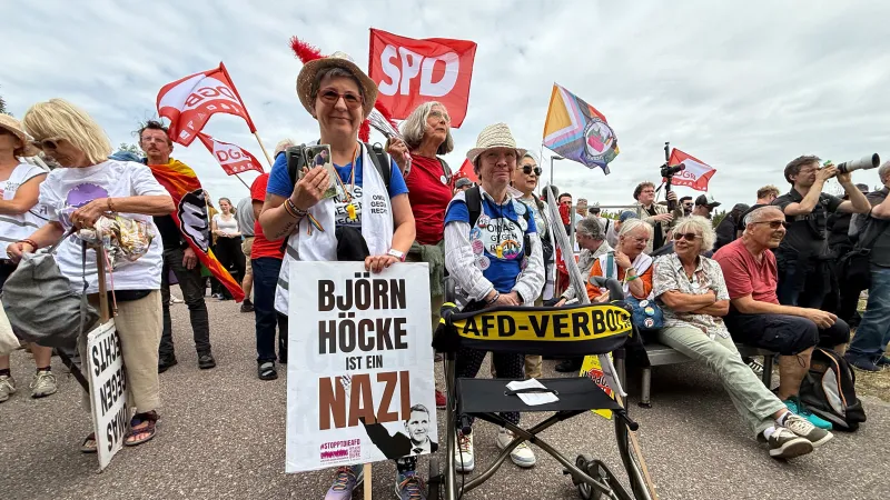 Protesty proti sjezdu AfD v Erfurtu