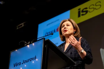 Nejvlivnější ženou Česka je podle Forbesu Jourová, loňská vítězka Schillerová se propadla