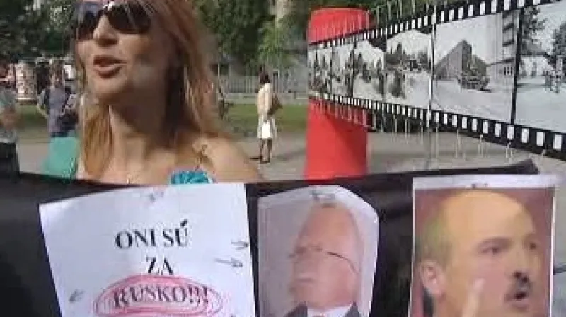 Protest při Klausově návštěvě v Bratislavě