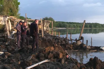 Štáb ČT natáčel v rekreačním resortu u Charkova, kde Rusové zabili deset lidí