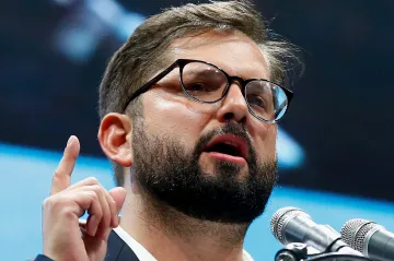 Prezidentské volby v Chile vyhrál levicový politik Boric, bude nejmladší hlavou státu v historii země