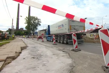 Na hlavním tahu Přerovem je kvůli stavbě okružní křižovatky omezen provoz. Řidiči musí počítat se zdržením