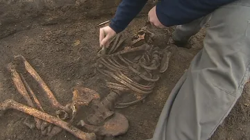 Kostra muže z doby bronzové objevená u Zlína