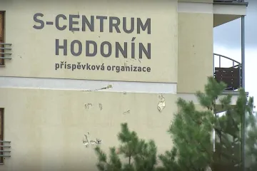 Tornádem zasažený domov pro seniory v Hodoníně chátrá přes dva roky. Oprava začne na jaře