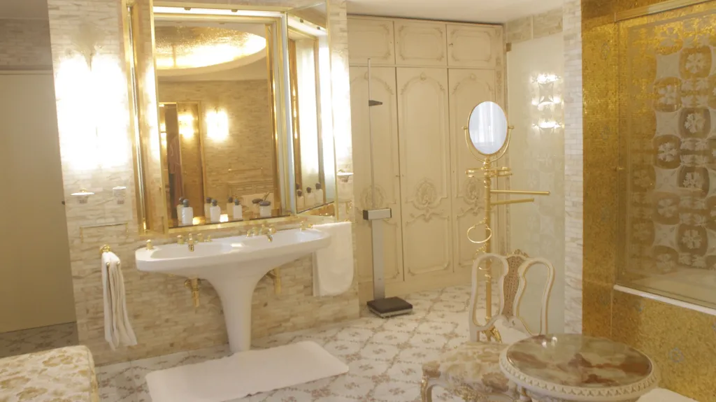 Zlatá koupelna v Jarním paláci