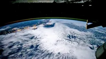 Záběry Země z vesmírné stanice