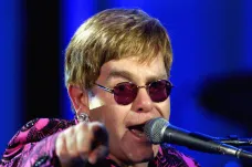 Elton John dosáhl na EGOT. Elitní klub cen zpochybňují „lovci“ a čestná ocenění