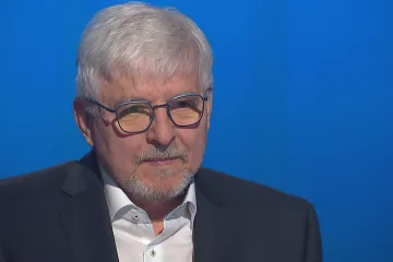 Aby Ukrajina přežila, potřebuje financování, jinak zkrachuje, varuje Rusnok