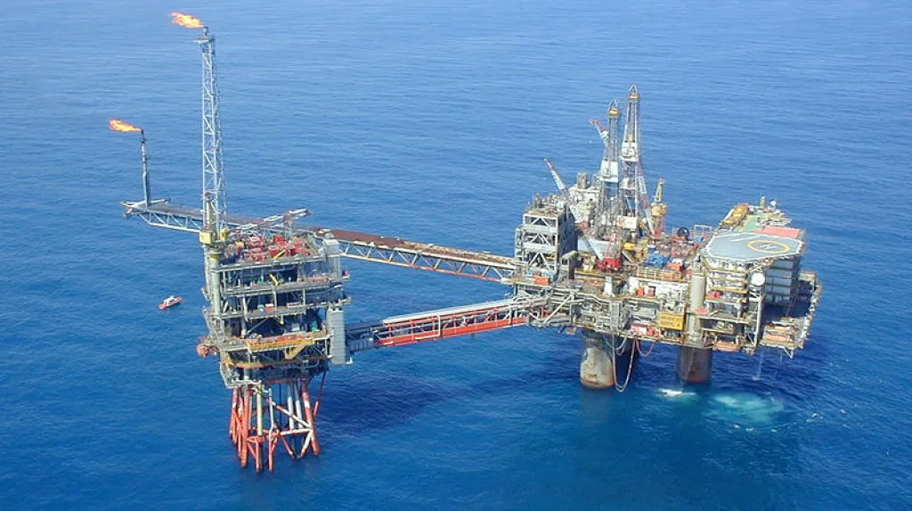 Ropná věž společnosti Exxon Mobil