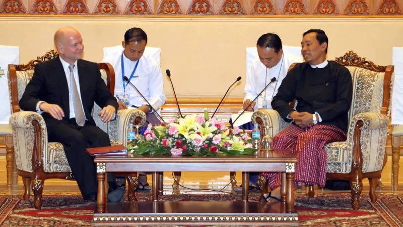 William Hague na návštěvě v Barmě