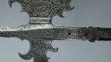 Halapartna vyrobená kolem roku 1600 v Sasku. Tyto zbraně se v době bitvy na Bílé hoře už na bojištích bojově nepoužívaly – sloužily spíše jako odznak funkce či hodnosti.
