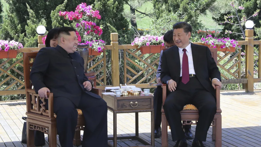 Kim Čong-un se během své druhé návštěvy Číny setkal s prezidentem Si Ťin-pchingem