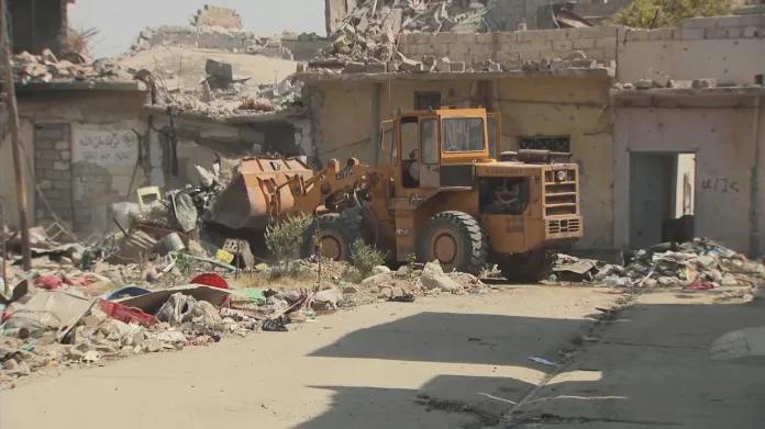 Řada domů v Mosulu musí k zemi