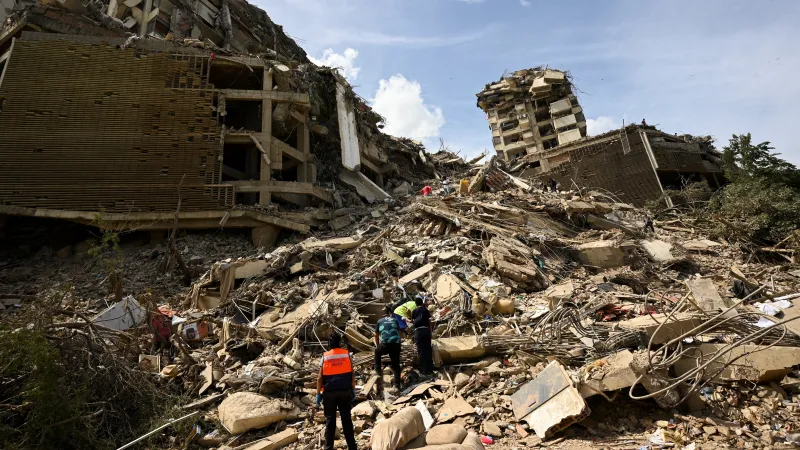 Následky zemětřesení ve státě La Guaira ve Venezuele