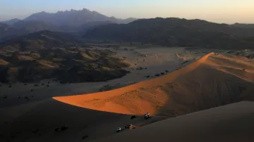 Duny u Masturahu na západě Saúdské Arábie