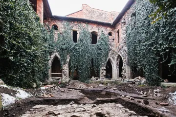 Archeologové našli v klášteře na Brněnsku hroby i doklady stavebního vývoje