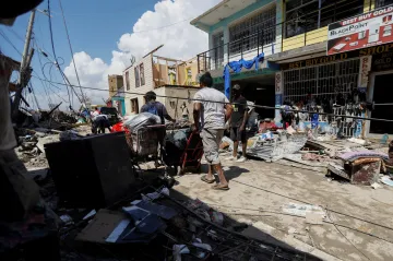 Hurikán Melissa zabil v Karibiku nejméně 49 lidí, nyní slábne