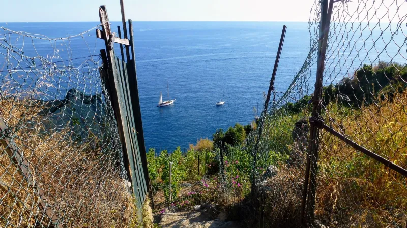 Stezka z Monterosso al Mare do Vernazzy