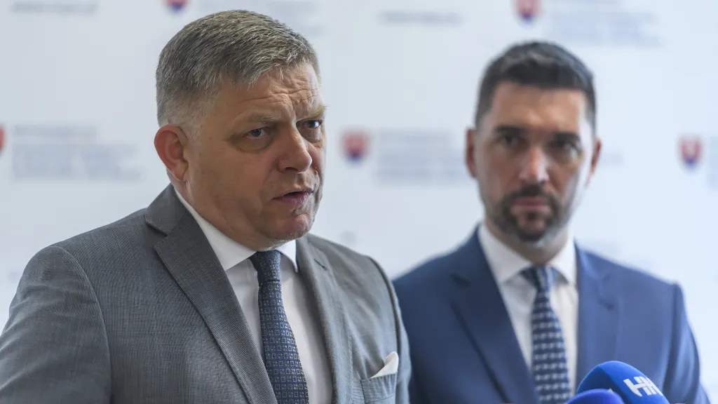 Slovenský premiér Robert Fico a ministr zemědělství Richard Takáč