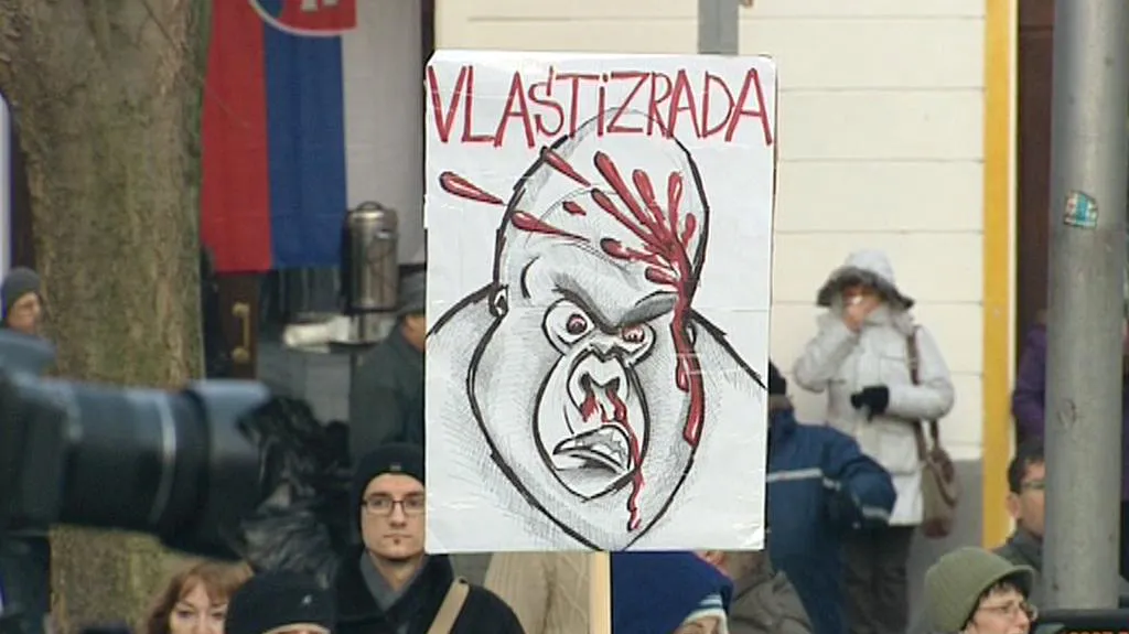 Demonstrace proti kauze Gorila z dubna 2012