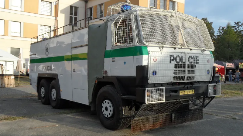 Policejní Tatra 815