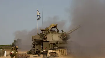 Houfnice izraelské armády na hranicích s Gazou