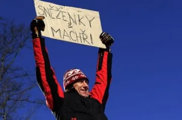 Recenze: Sněženky a machři po 25 letech – Sentimentální návrat, který se nezdařil