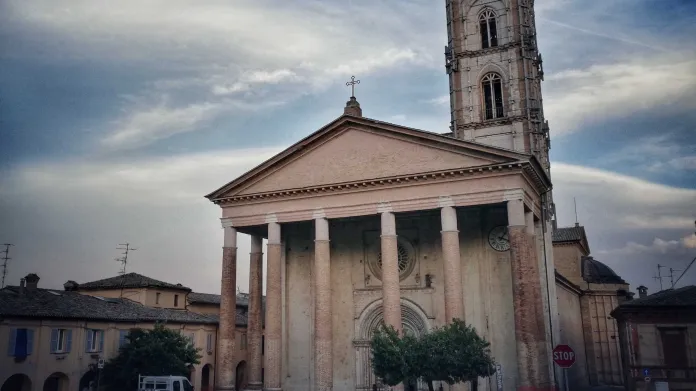 Bazilika svatého Venanzia, patrona Camerina