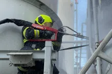 Požár vzduchotechniky ve firmě Nemak způsobil škodu až tři miliony korun