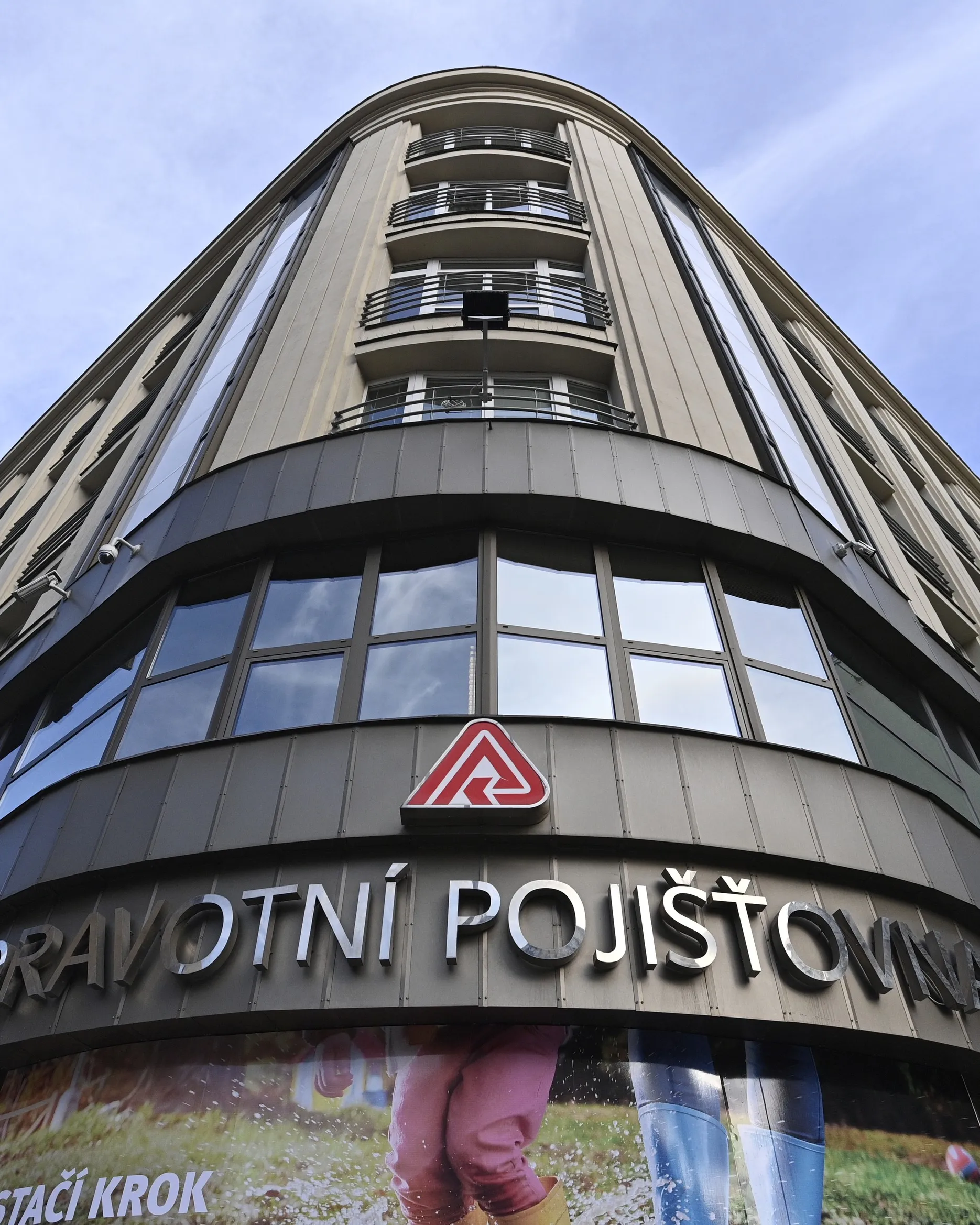 Vojtěch chystá přesun miliard z VZP. Má to zajistit stabilitu menších pojišťoven