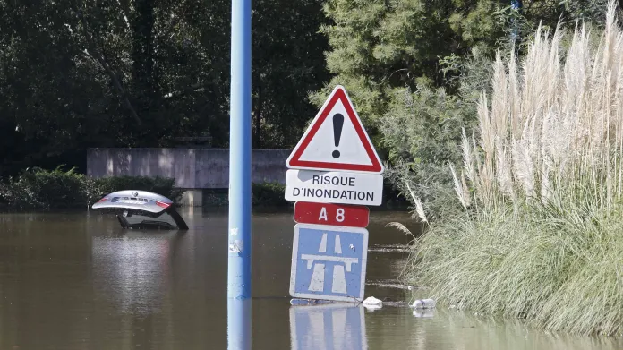 Jihovýchod Francie postihly bleskové záplavy