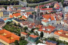 Hradec Králové se snaží zachránit Gočárovu třídu. Sníží na ní obchodníkům nájemné