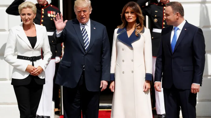 Polský prezidentský pár po přijetí v Bílém domě