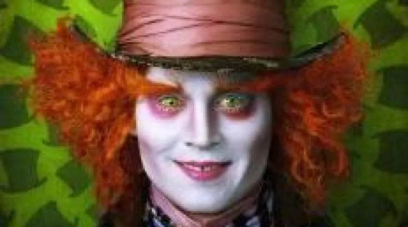 Johnny Depp ve filmu Toma Burtona Alenka v říši divů