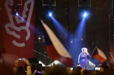 Oslavy třiceti let svobody vyvrcholily koncertem na Václavském náměstí