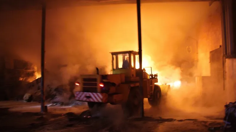 Hasiči bojovali s požárem seníku