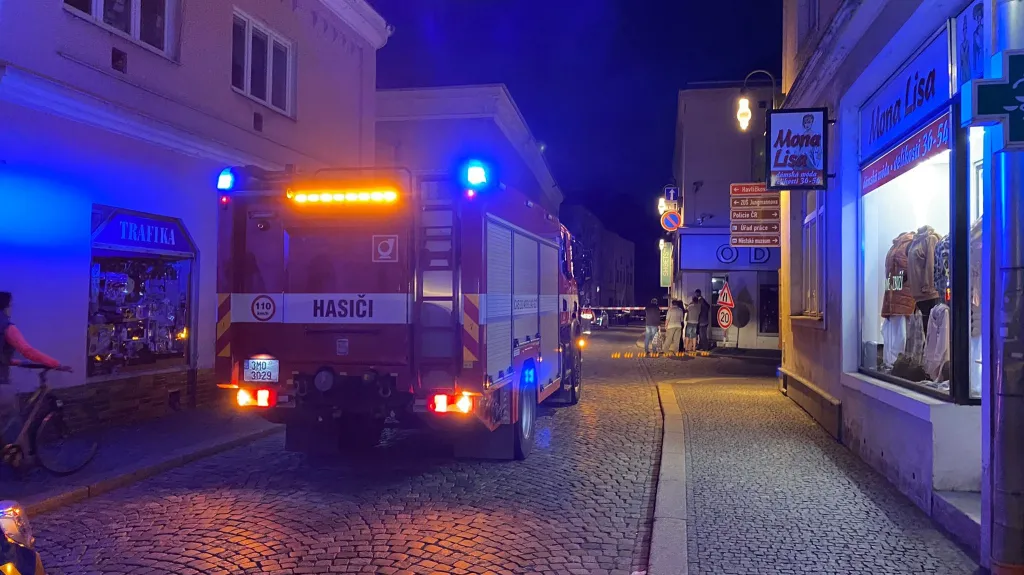 Zásah hasičů po výbuchu domu v Litovli