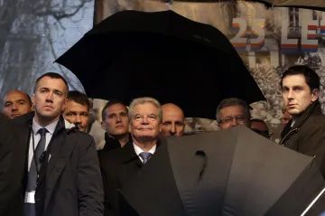 Gaucka zasáhla jen skořápka, incident vzal s humorem