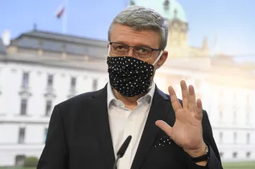 Od úterý se otevřou sběrny a od čtvrtka hobby markety, železářství a prodejny jízdních kol