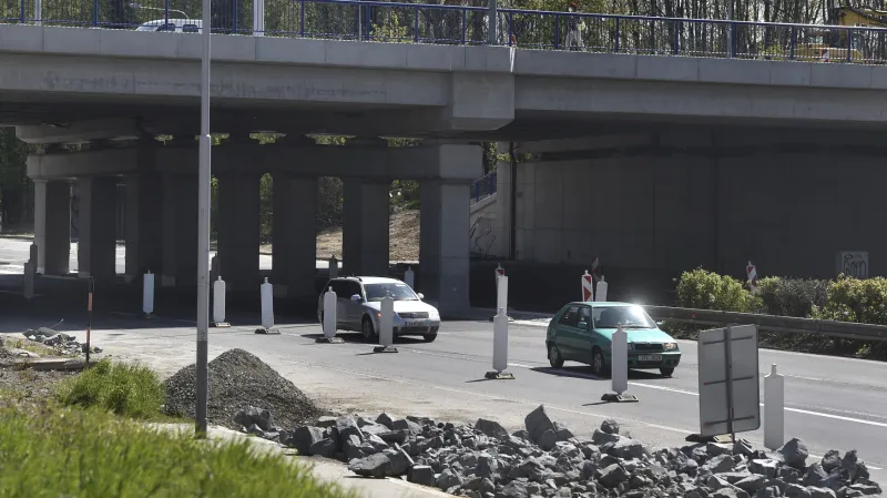 Oprava Výškovické ulice a přilehlých mostů komplikovala dopravu