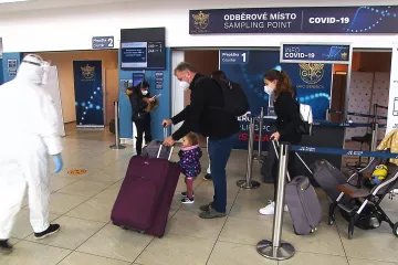 Zpřísňují se podmínky cestování, na vině je především britská varianta viru