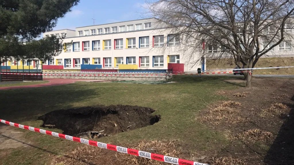 V Praze se propadl protiatomový kryt, o kterém nikdo neměl tušení