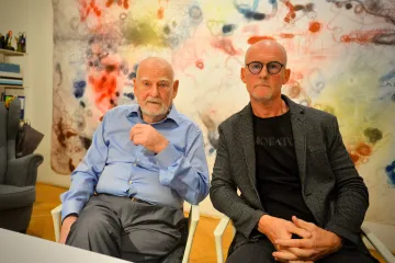 „Není mrtvý a stále něco dělá.“ Otec a syn Pištěkovi vystavují své dva světy poprvé společně