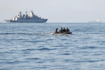 Britská vláda navrhuje automaticky vyhošťovat migranty, kteří do země přijdou nelegálně 