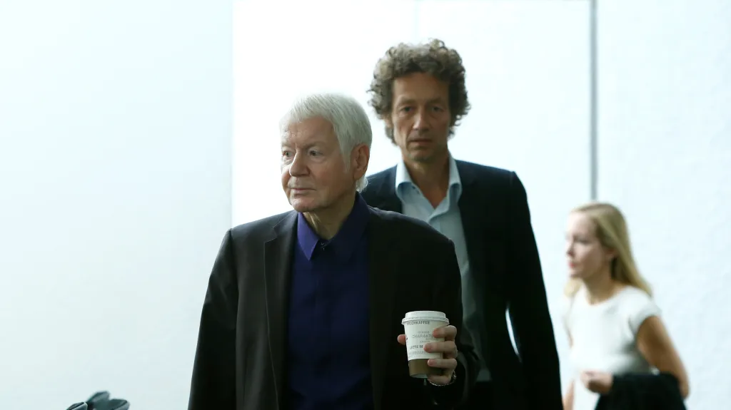 Anton Schlecker, jeho syn Lars a dcera Maike u soudu