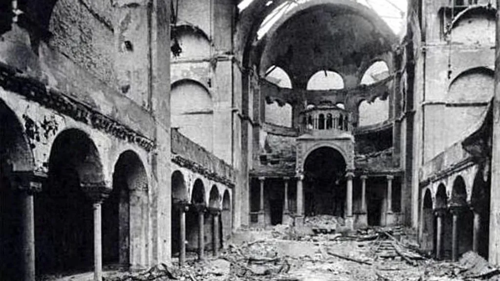 Křišťálová noc (1938)