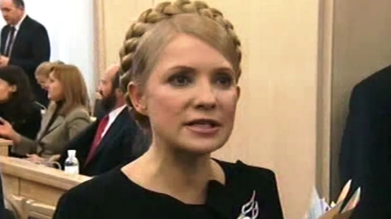 Ukrajinská premiérka Julija Tymošenková u ukrajinského správního soudu