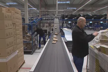 Prodejem podílu v České poště by stát mohl podle Stanjury získat peníze na transformaci podniku