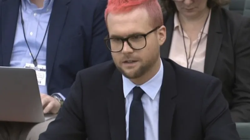 Christopher Wylie vypovídá před britskými poslanci