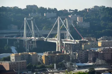 Zbytky Morandiho mostu šly k zemi. Do jara v Janově vyroste nová konstrukce